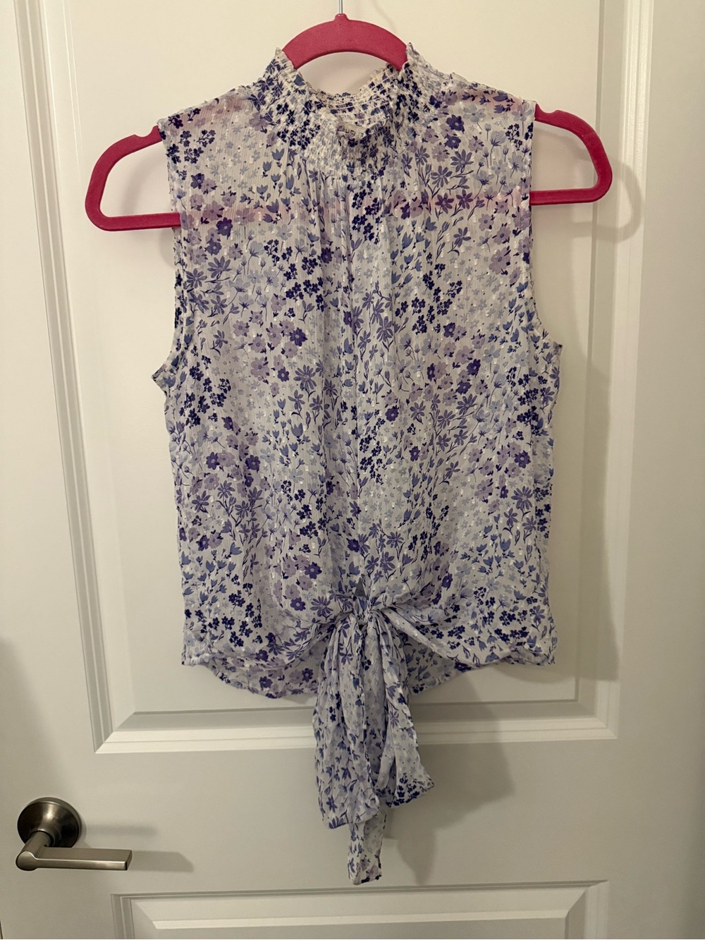 🍁 Rachel Zoe Lavender Floral Tie-Front Smocked Neck Camisole